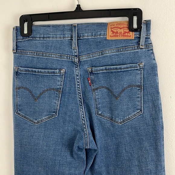Levis 724 Distressed High Rise Straight Crop Jeans - Picture 7 of 10